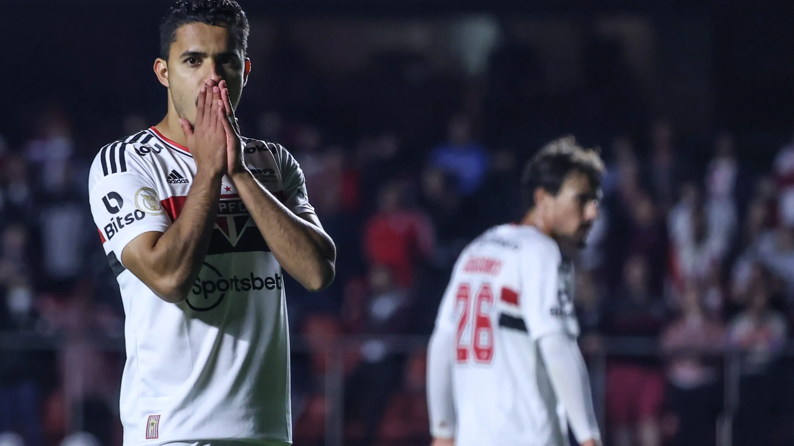 SP – Sao Paulo – 26/06/2022 – BRASILEIRO A 2022, SAO PAULO X JUVENTUDE – Andre Anderson jogador do Sao Paulo lamenta chance perdida durante partida contra o Juventude no estadio Morumbi pelo campeonato Brasileiro A 2022. Foto: Marcello Zambrana/AGIF