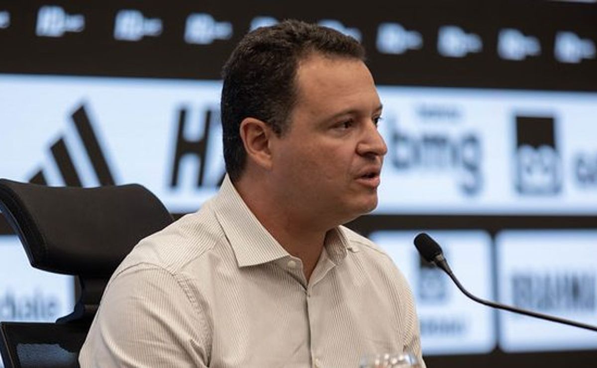Atlético-MG prefere cautela e pode levar mais de uma semana para fechar com novo técnico