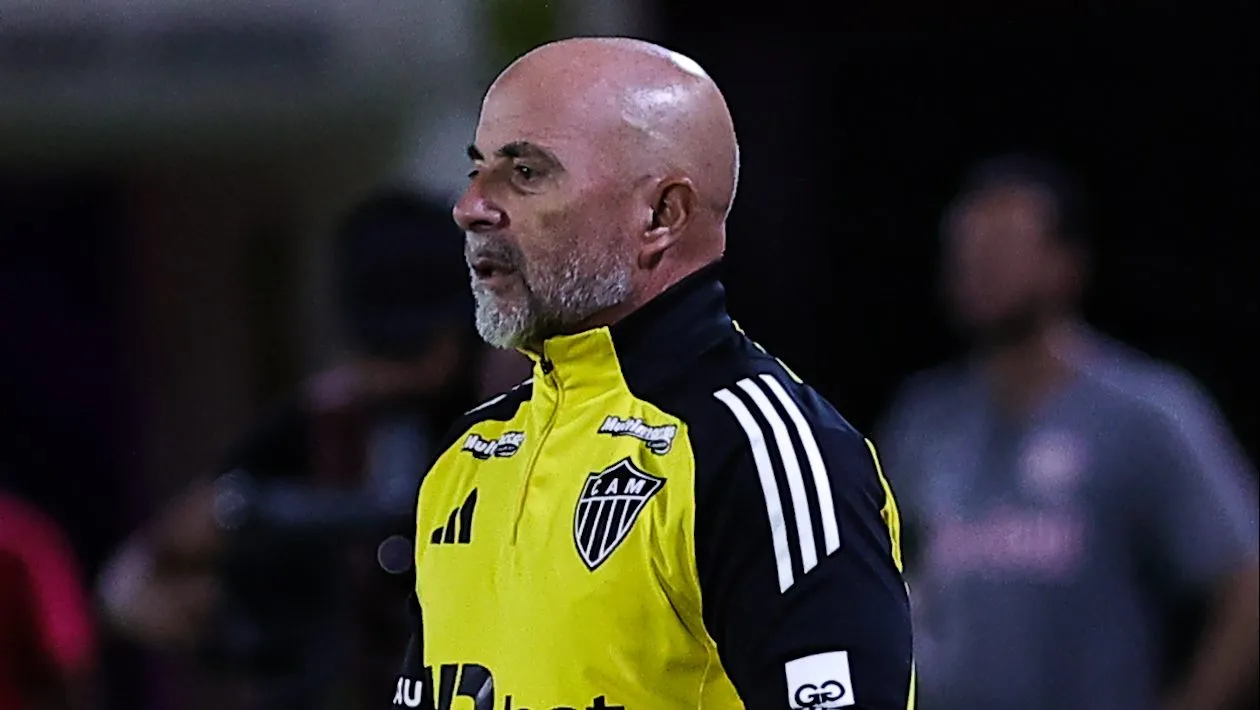 Sampaoli não resistiu no cargo - Foto: Fabio Giannelli/AGIF.