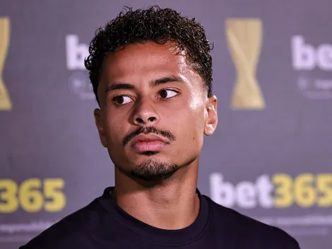 Allan tem desempenho discreto em estreia como titular pelo Corinthians