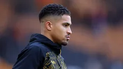 João Gomes, volante do Wolverhampton - Foto: Alex Livesey/Getty Images