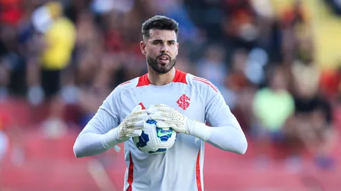 Ivan Quaresma goleiro do Internacional durante a partida entre Sport e Internacional no Estadio da Ilha do Retiro em Recife (PE), pelo campeonato brasileiro Serie A. Foto: Marlon Costa/AGIF