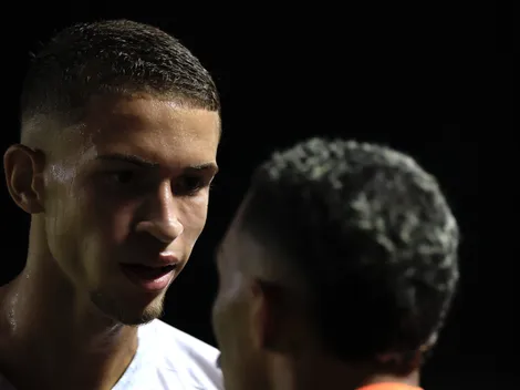 Vinícius Lira convence e faz Santos recuar por reforço na lateral