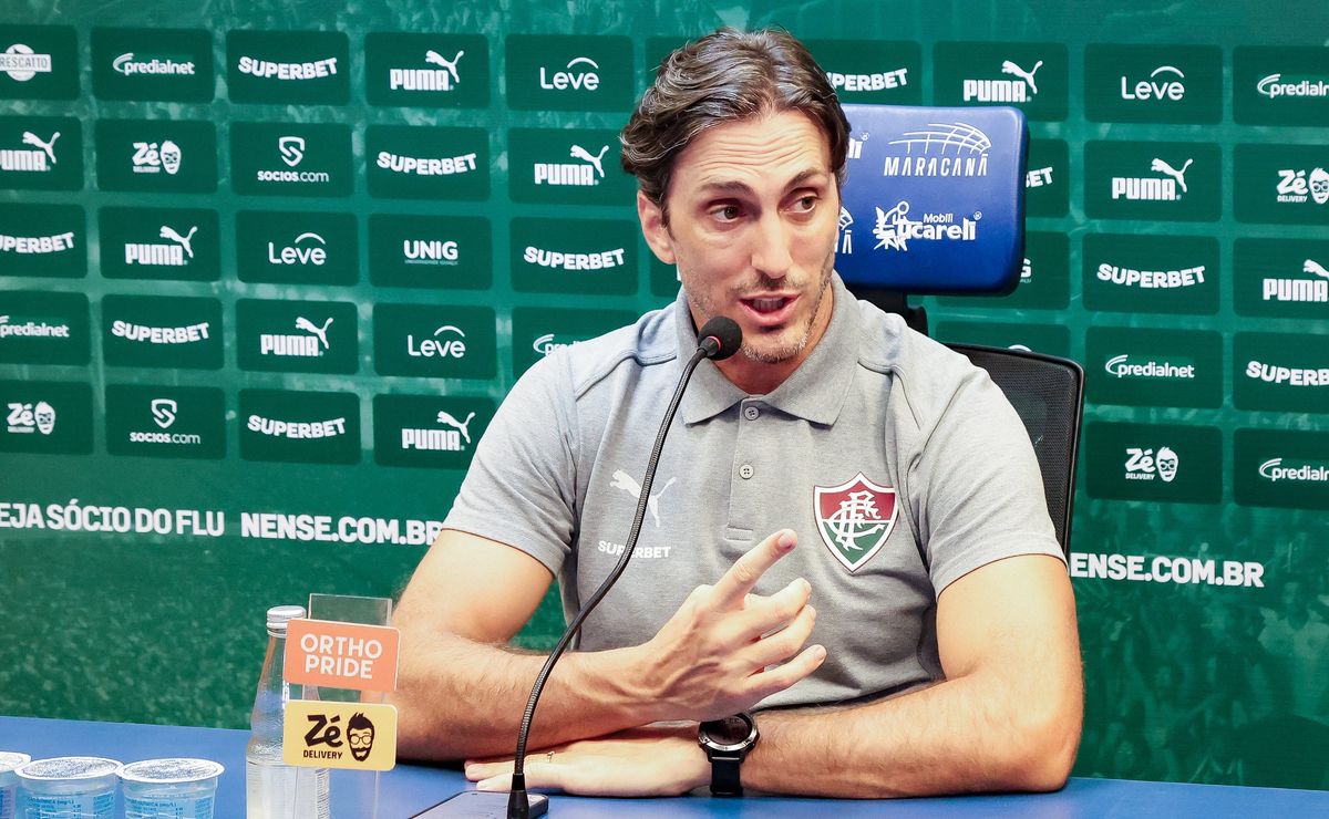 Zubeldía corta clima de revanche e recusa favoritismo do Fluminense na semifinal: “São partidas diferentes…”