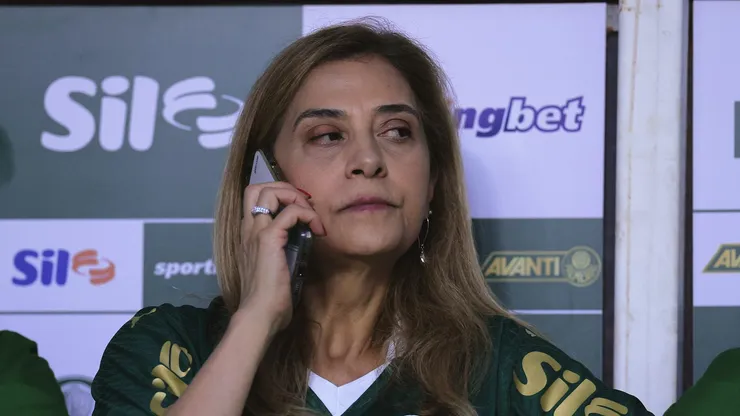 Leila Pereira antes de jogo do Palmeiras