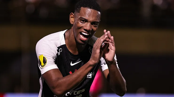 SP - SAO BERNARDO DO CAMPO - 15/02/2026 - PAULISTA 2026, SAO BERNARDO X CORINTHIANS - Andre jogador do Corinthians comemora seu gol durante partida contra o Sao Bernardo no estadio Primeiro de Maio pelo campeonato Paulista 2026. Foto: Fabio Giannelli/AGIF