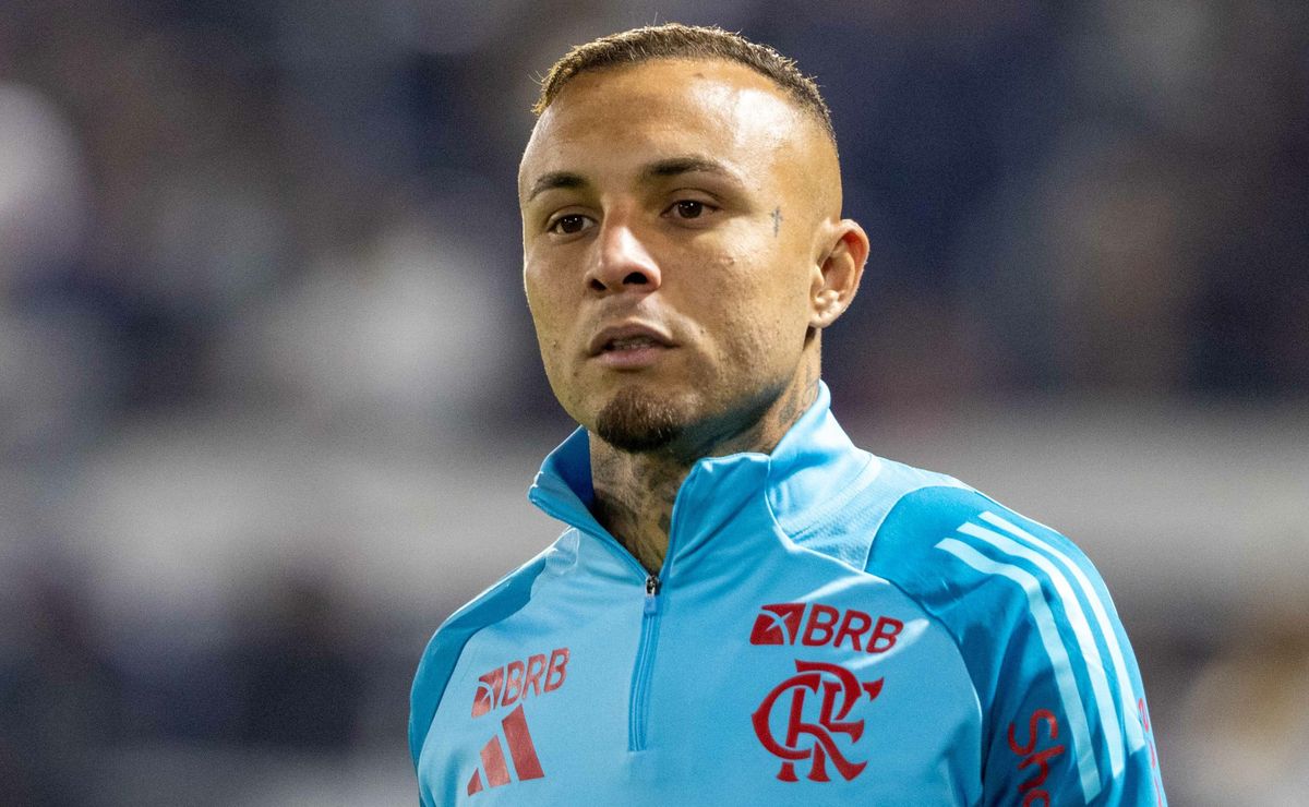 Flamengo não dá brecha ao Corinthians e prepara novo contrato salário milionário para Everton Cebolinha