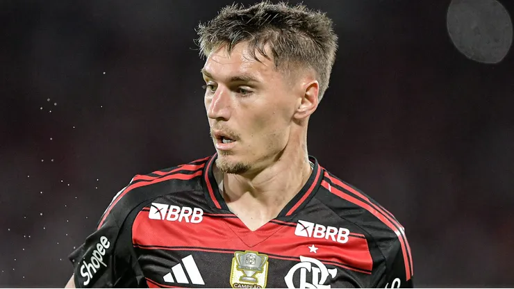 Varela está recuperado de lesão.