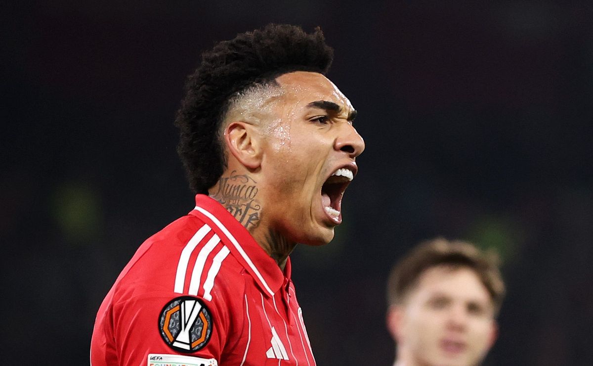 Nottingham Forest aceita vender Igor Jesus para o Flamengo com a condição de receber R$ 217 milhões no negócio