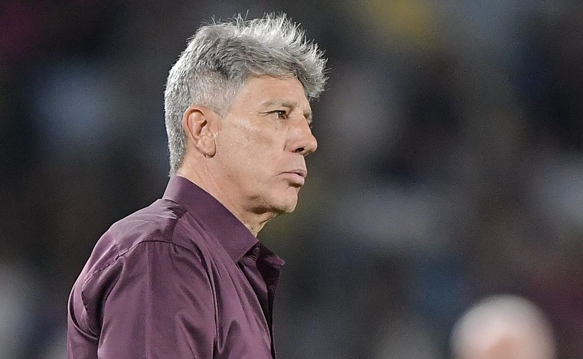 Especulações envolvendo futuro de Luís Castro e até Renato Portaluppi incomodam direção do Grêmio