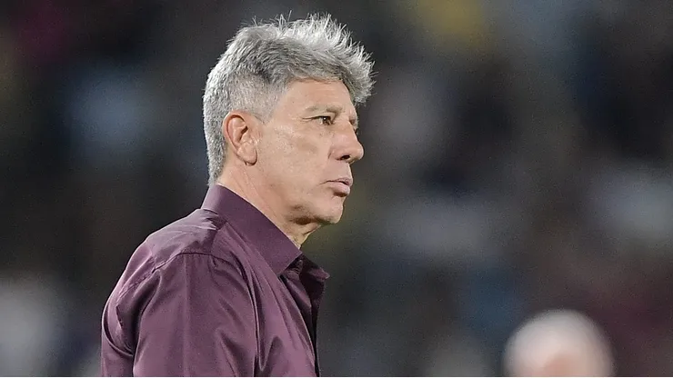 - Renato Portaluppi está desempregado no mercado da bola