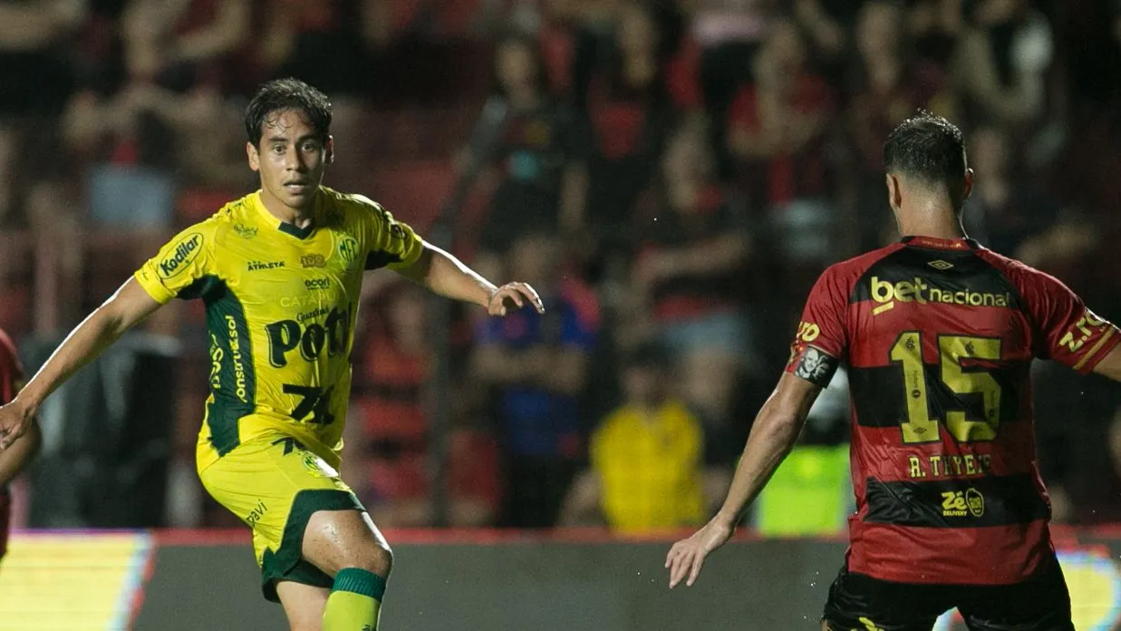 Foto: Marlon Costa/AGIF – José Aldo não será contratado pelo Clube da Fé.