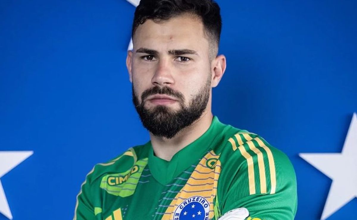 Goleiro Matheus Cunha evolui em recuperação e fica perto de virar sombra para Cássio no Cruzeiro