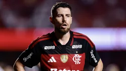 Lesionado, Jorginho desfalca o Flamengo em viagem a Buenos Aires