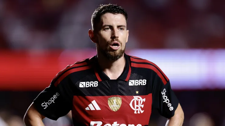 Lesionado, Jorginho desfalca o Flamengo em viagem a Buenos Aires