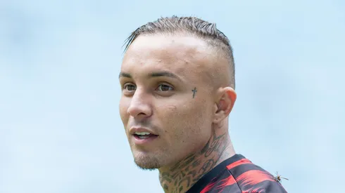 Cebolinha em campo pelo Fla contra o Imortal. Foto: Liamara Polli/AGIF.