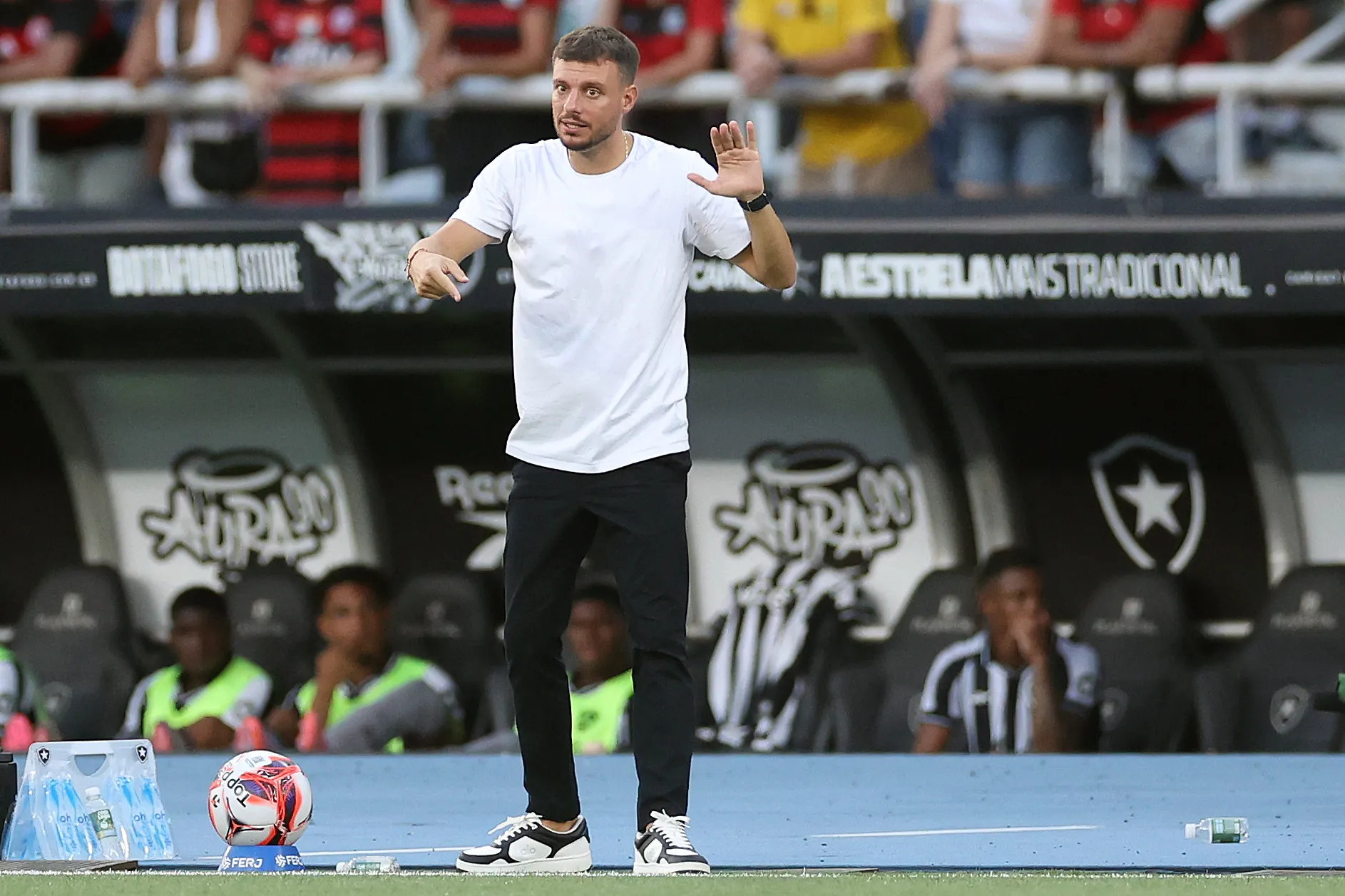 Martín Anselmi fará a sua estreia na Libertadores – Foto: Vitor Silva/Botafogo