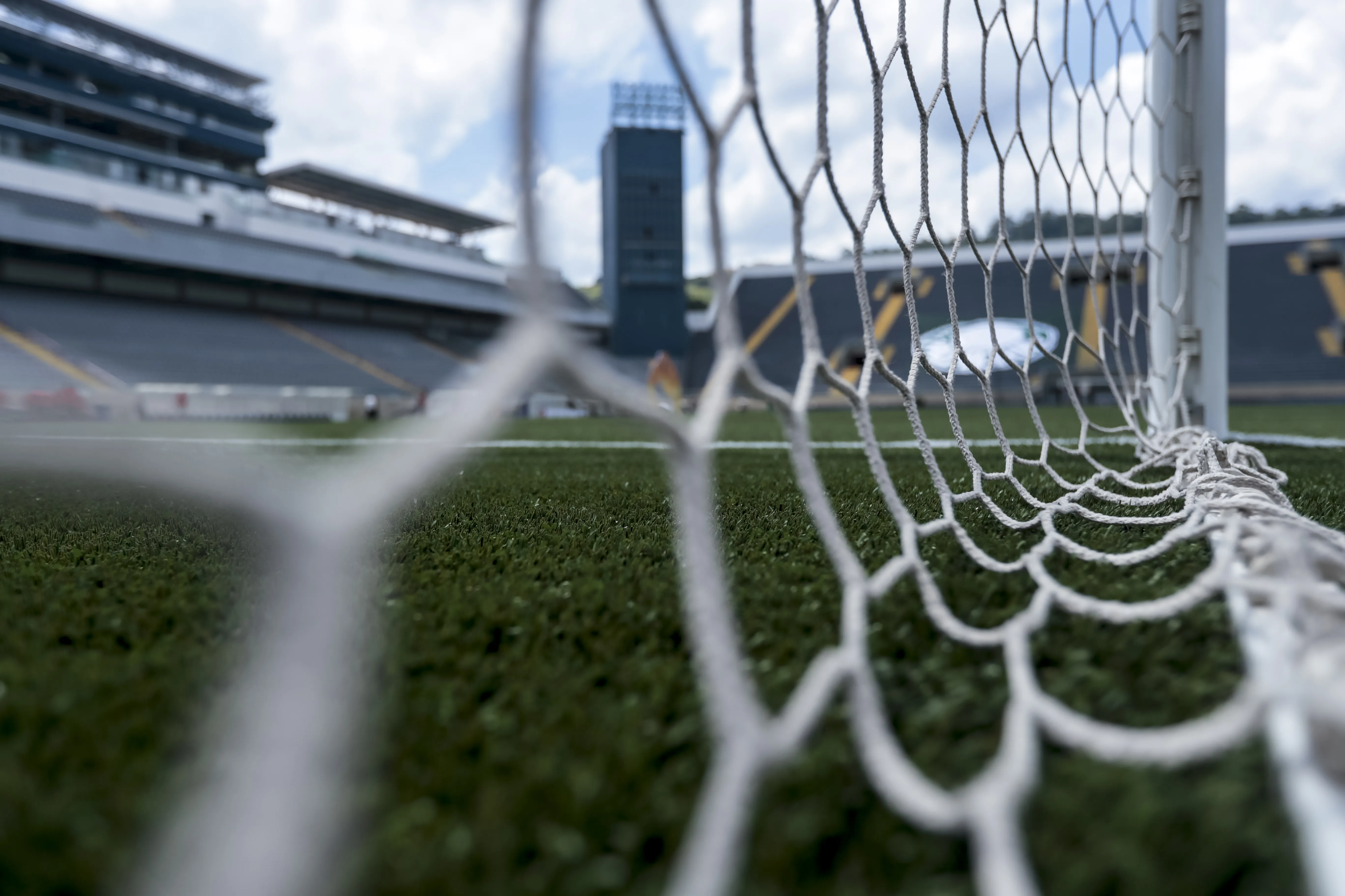 Futebol Feminino. Foto: Marco Miatelo/AGIF