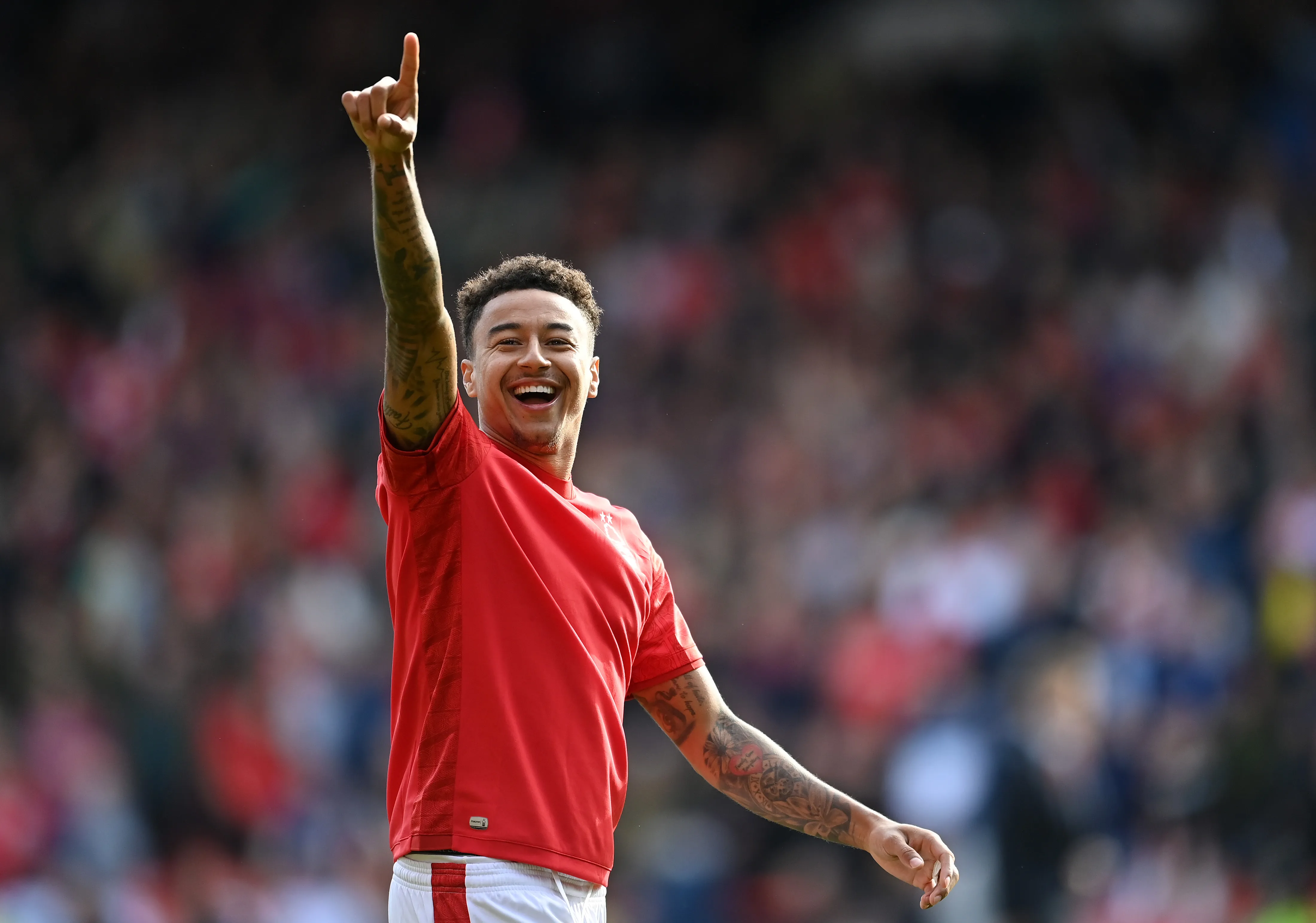 Meia-atacante tem passagem pela seleção da Inglaterra e disputou Copa do Mundo em 2018 – Foto: Michael Regan/Getty Images)