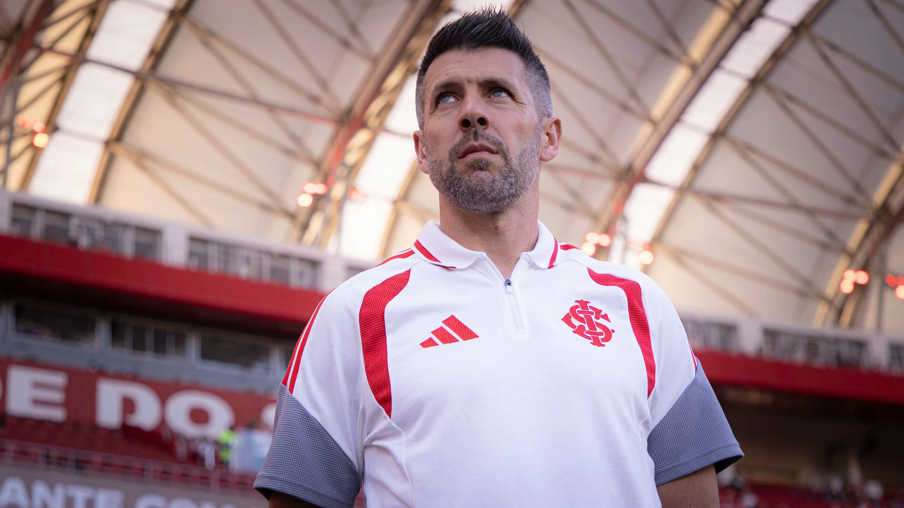 Pezzolano segue a reformulação do elenco