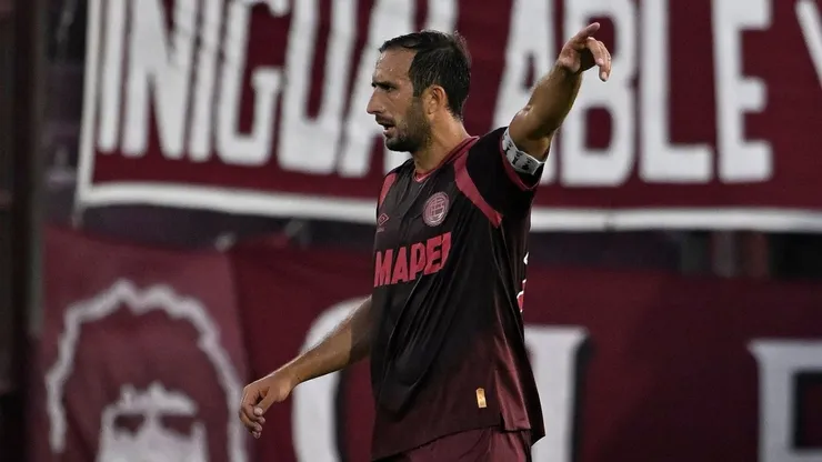 Carlos Izquierdoz, jogador do Lanús fala sobre o Flamengo.