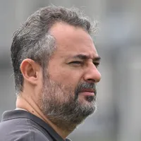 Santos pode negociar até cinco jogadores do atual elenco