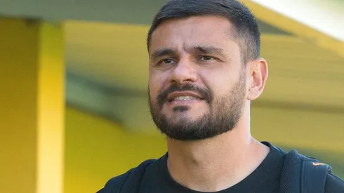 Alex Alves foi oferecido ao Corinthians.