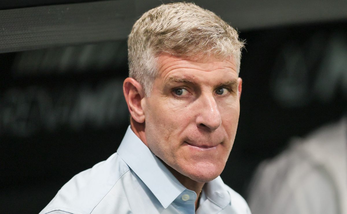 Atlético-MG contata Martín Palermo para substituir Sampaoli como novo técnico e acordo não avança