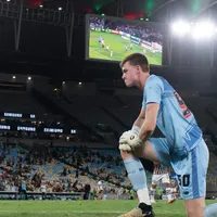 São Paulo tenta renovar com Young até 2028 e planeja empréstimo após pressão do empresário