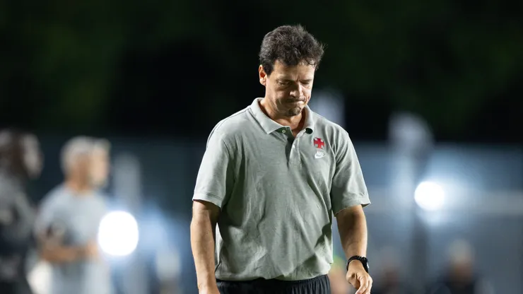RJ - RIO DE JANEIRO - 14/02/2026 - CARIOCA 2026, VASCO X VOLTA REDONDA - Fernando Diniz tecnico do Vasco durante partida contra o Volta Redonda no estadio Sao Januario pelo campeonato Carioca 2026. Foto: Jorge Rodrigues/AGIF