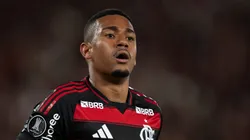 - Samuel Lino jogador do Flamengo comemora seu gol anulado pelo VAR durante partida contra o Racing
