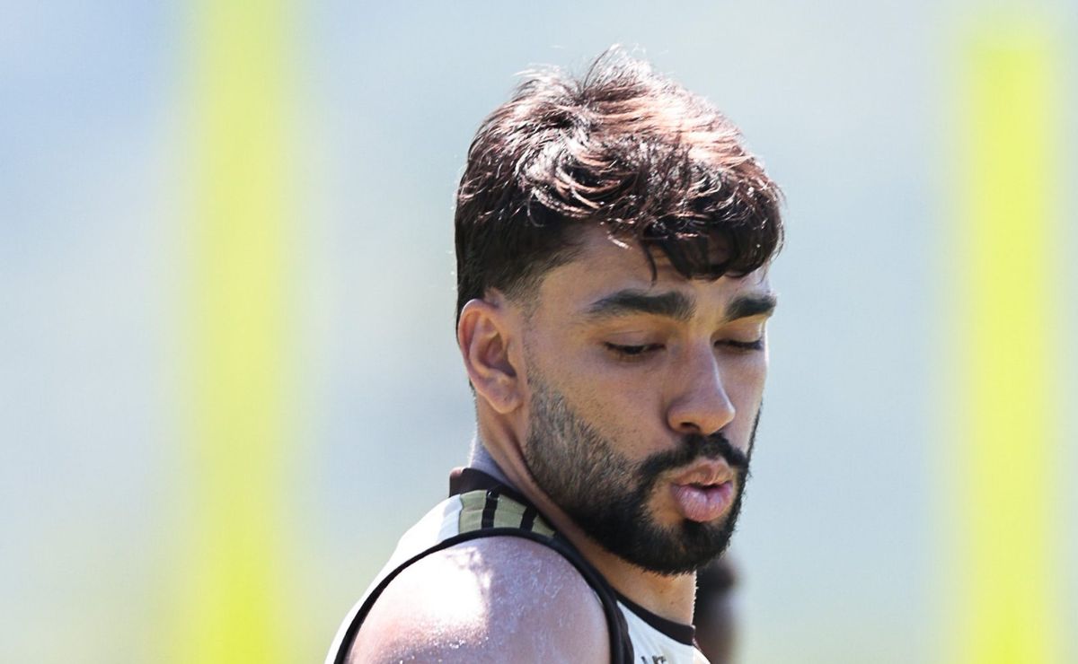 Escalação do Flamengo: Filipe Luís não tem Jorginho e pode recuar Lucas Paquetá contra o Lanús