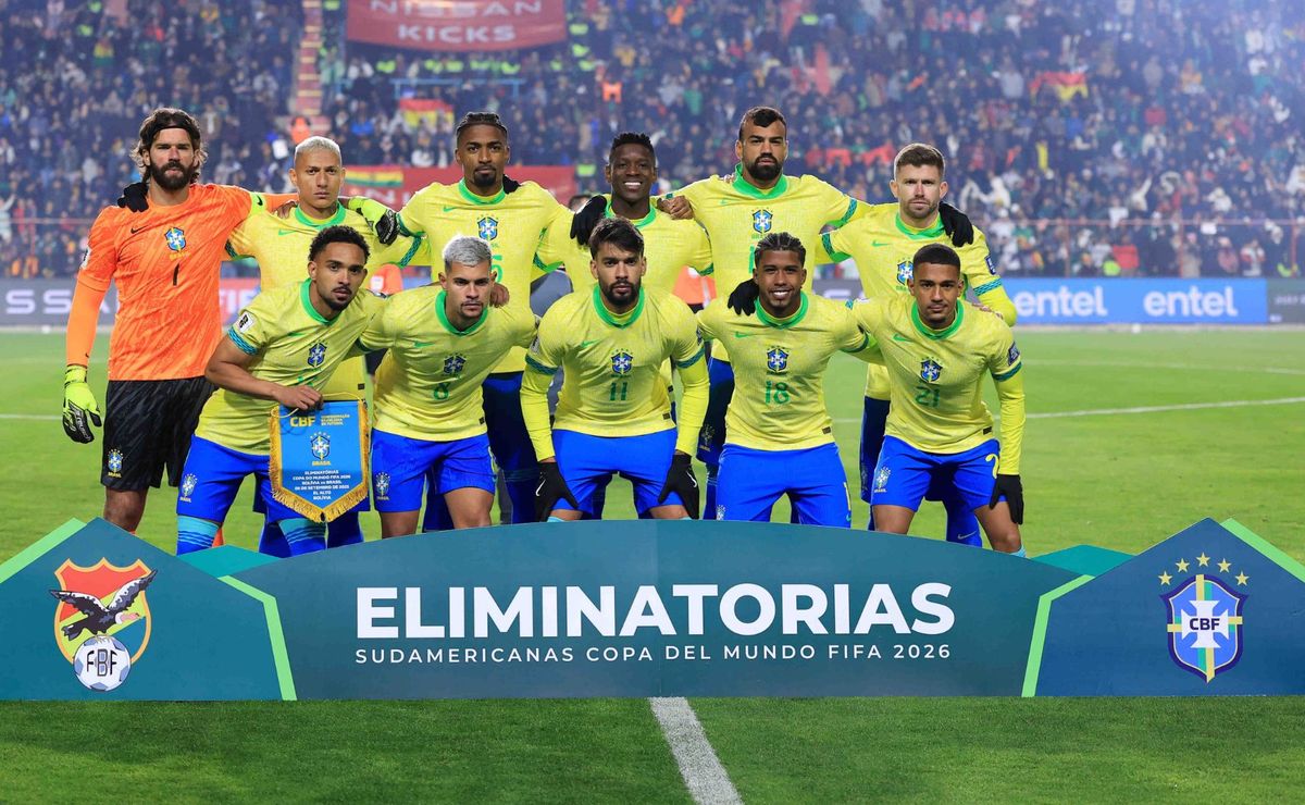 Laterais deixam de ser diferencial e viram problema estrutural na Seleção Brasileira