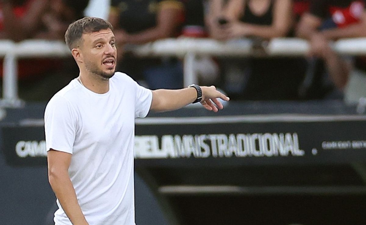 Martín Anselmi, técnico do Botafogo, tem histórico positivo como treinador em jogos na altitude