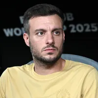 Anselmi treina com bolas de vôlei antes de Botafogo x Nacional Potosí