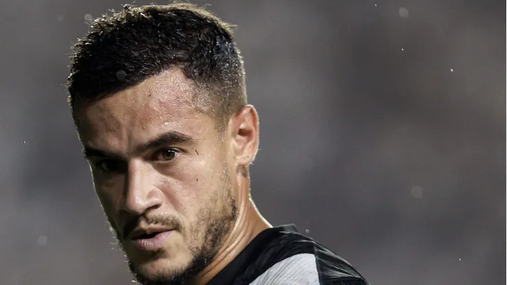 Philippe Coutinho jogador do Vasco durante partida contra o Chapecoense no estadio Sao Januario pelo campeonato Brasileiro A 2026. Foto: Andre Mourao/AGIF