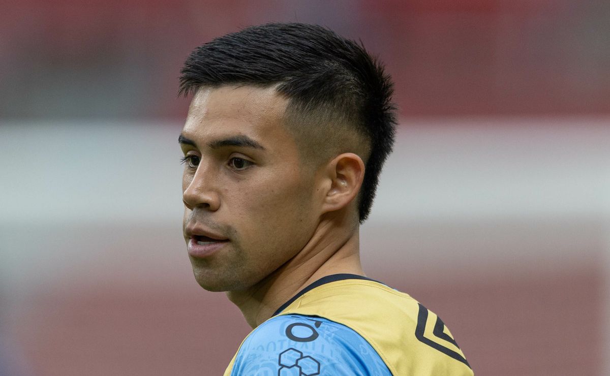 Aravena acaba de ter futuro definido no Grêmio e está pronto para reforçar o Portland Tibers, da MLS