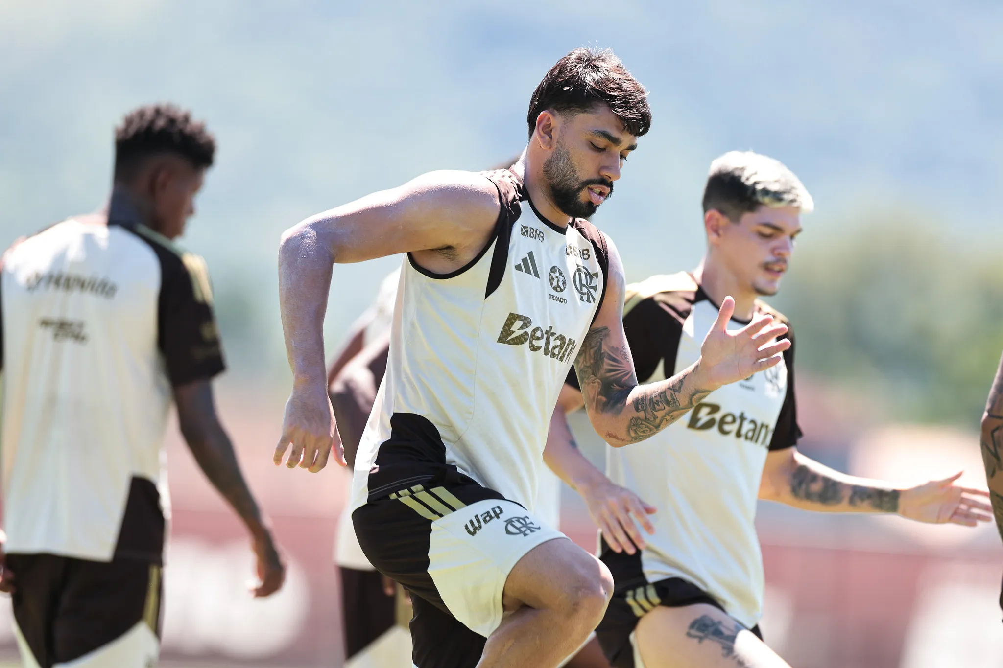 Lucas Paquetá em treino do Flamengo. Foto: Gilvan de Souza/Flamengo