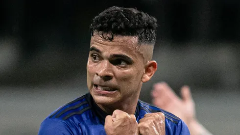 Bruno Rodrigues jogador do Cruzeiro comemora seu gol durante partida contra o Vasco no estadio Mineirao pelo campeonato Brasileiro A 2023. Foto: Fernando Moreno/AGIF