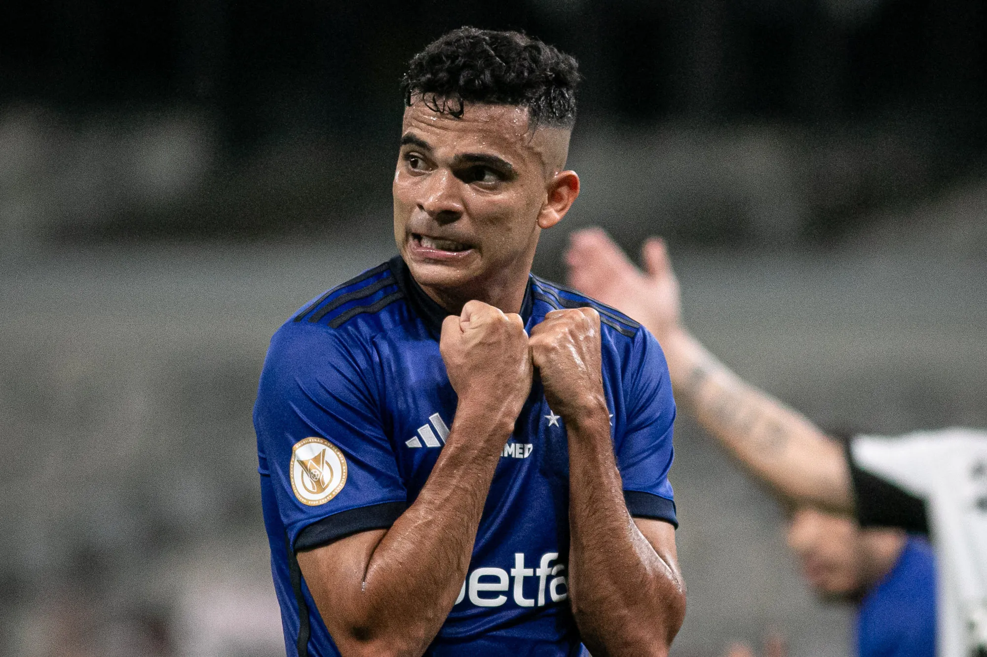 Bruno Rodrigues jogador do Cruzeiro comemora seu gol durante partida contra o Vasco no estadio Mineirao pelo campeonato Brasileiro A 2023. Foto: Fernando Moreno/AGIF
