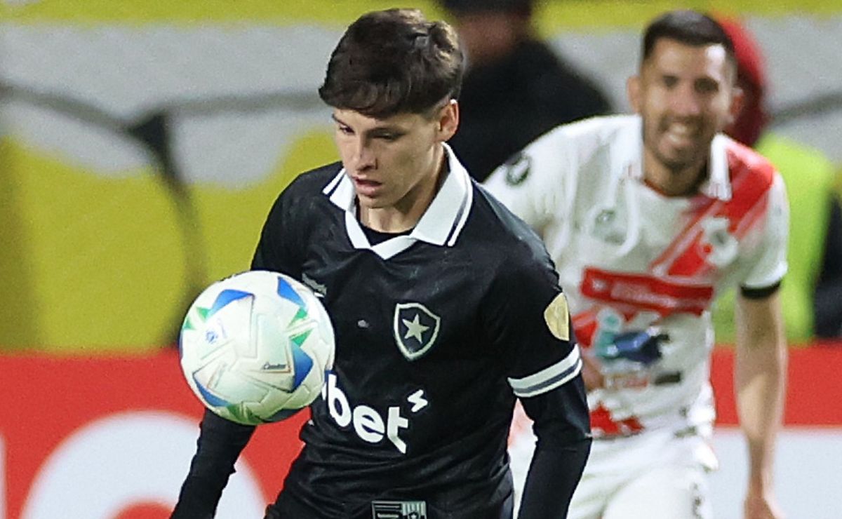 Botafogo sofre na altitude, perde para o Nacional Potosí e fica em desvantagem na pré-Libertadores