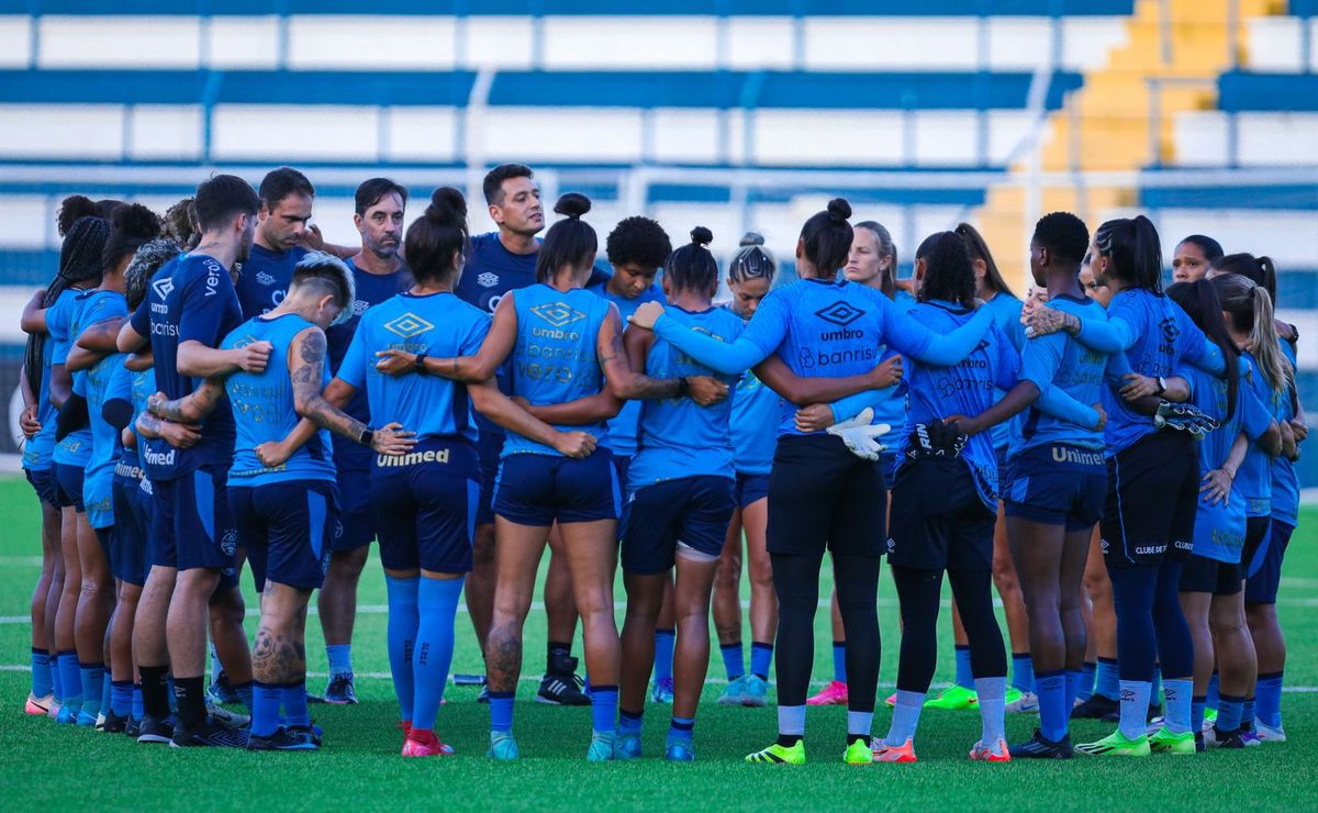 Mosqueteiras treinam no Francisco Novelletto e projeta estreia como mandante no Brasileirão