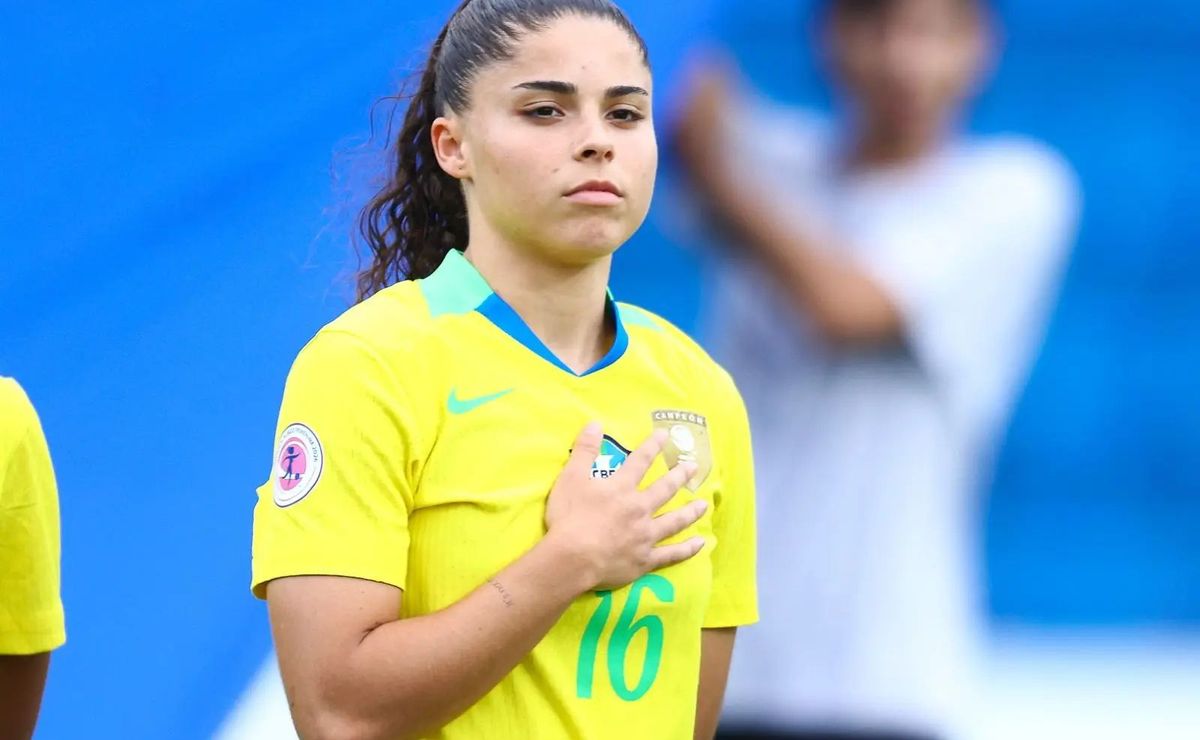 “Felicidade de jogar aqui, de ser livre”: Clarinha retorna à Seleção e vive nova chance no Sul-Americano
