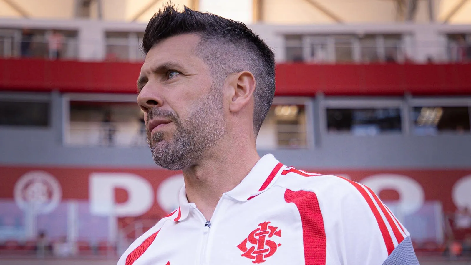 RS – PORTO ALEGRE – 21/01/2026 – GAUCHO 2026, INTERNACIONAL X INTERNACIONAL-SM – Paulo Pezzolano tecnico do Internacional durante partida contra o INTER-SM no estadio Beira-Rio pelo campeonato Gaucho 2026. Foto: Maxi Franzoi/AGIF