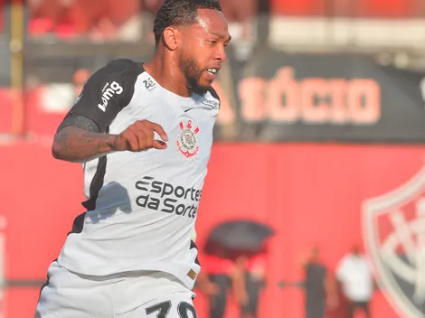 Corinthians rescinde com José Martínez e reduz folha