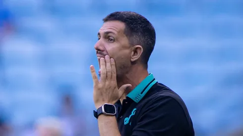 RS – PORTO ALEGRE – 31/01/2026 – GAUCHO 2026, GREMIO X JUVENTUDE – Mauricio Barbieri tecnico do Juventude durante partida contra o Gremio no estadio Arena do Gremio pelo campeonato Gaucho 2026. Foto:
