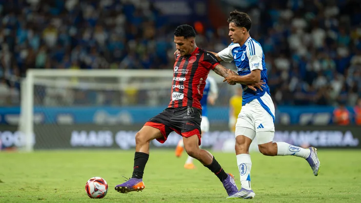 Cruzeiro e Pouso Alegre se enfrentam pelo Campeonato Mineiro. Foto: Alessandra Torres/AGIF