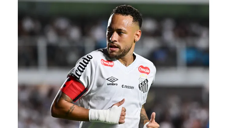 SP - SANTOS - 15/02/2026 - PAULISTA 2026, SANTOS X VELO CLUBE - Neymar Jr. jogador do Santos durante partida contra o Velo Clube no estadio Vila Belmiro pelo campeonato Paulista 2026. Foto: Jota Erre/AGIF