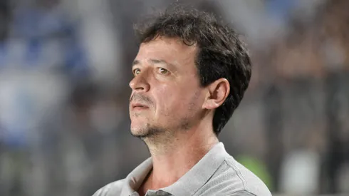 Diniz durante partida do Vasco no Cariocão