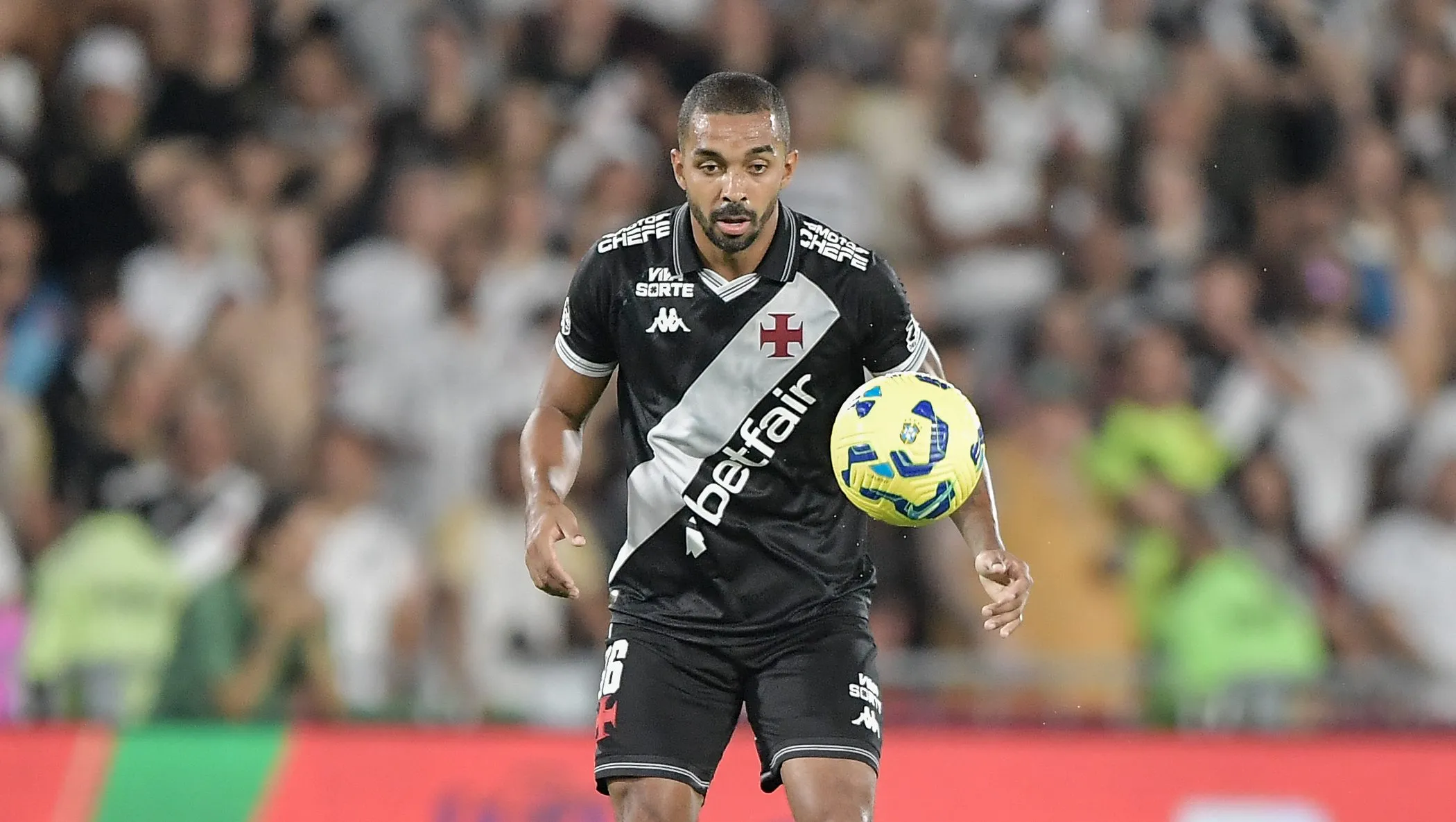 Paulo Henrique, alvo do Grêmio. Foto: Thiago Ribeiro/AGIF
